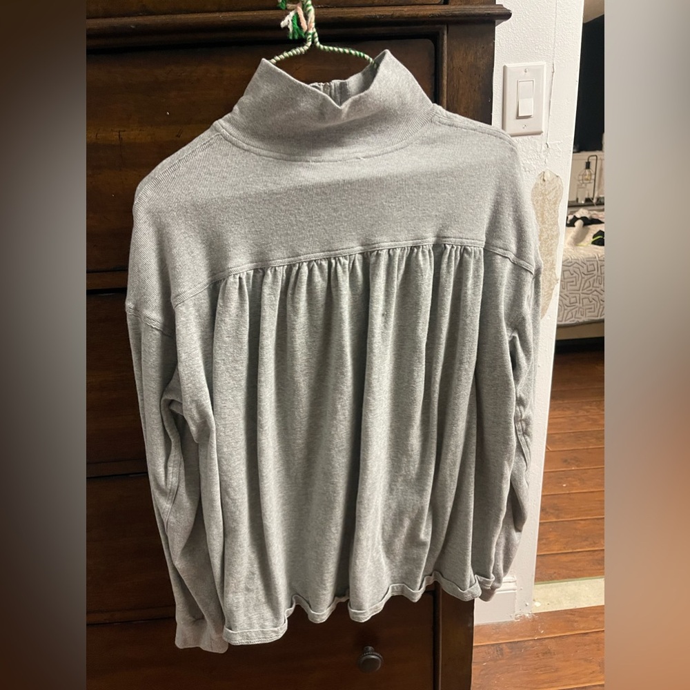 Gray Women’s 1/4 Zip